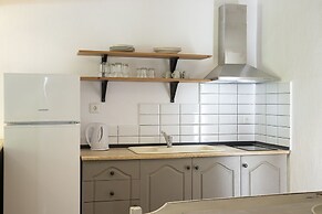 Gkaras Camp & Apartments