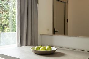 Gkaras Camp & Apartments