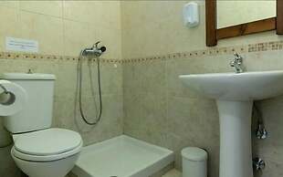 Gkaras Camp & Apartments