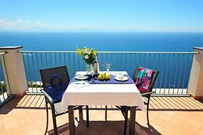 Amalfi Blu Retreat