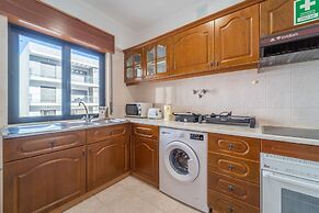 Quarteira Beach – 2nd D by HelloVacations