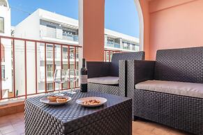 Quarteira Beach – 2nd D by HelloVacations