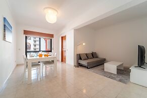 Quarteira Beach – 2nd D by HelloVacations