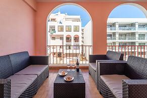 Quarteira Beach – 2nd D by HelloVacations