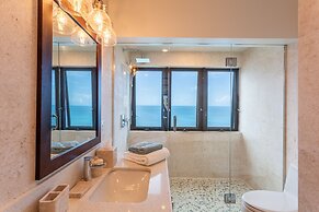 Mini Cooper - The Cooper Bay Villas