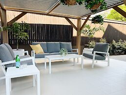 One on Harris Apartments