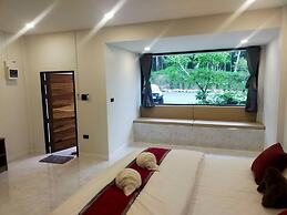 Kingkong Khao Phlai Dam