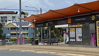 Homely Inn Queen Street