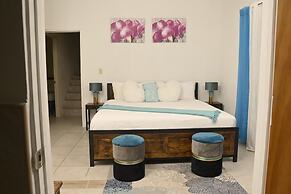 Villa Serenity by the water