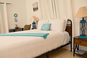 Villa Serenity by the water