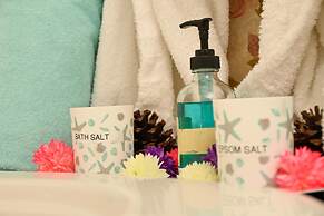 Villa Serenity by the water