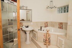 Villa Serenity by the water