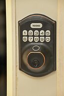 Villa Serenity by the water