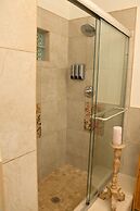 Villa Serenity by the water