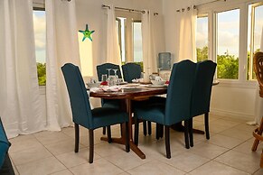 Villa Serenity by the water