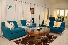 Villa Serenity by the water