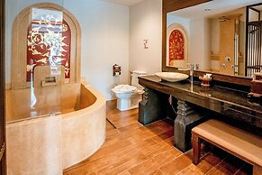 Kasalong  Resort and Spa Hotel