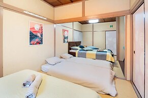 North Shinjuku house