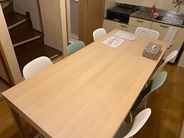 North Shinjuku house