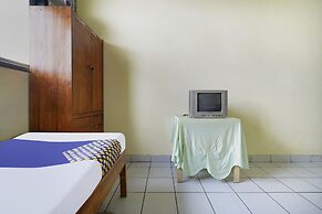 SPOT ON 91064 Wisma Lec Syariah