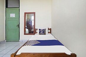 SPOT ON 91064 Wisma Lec Syariah