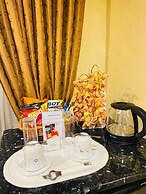 Fields Palace Hotel