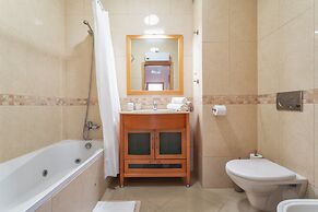 Sea view Apartment with relax Terrace & 2 Swimming pools