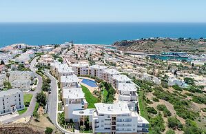 Sea view Apartment with relax Terrace & 2 Swimming pools