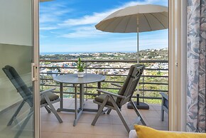Sea view Apartment with relax Terrace & 2 Swimming pools