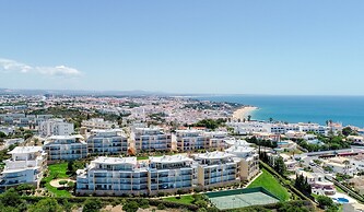 Sea view Apartment with relax Terrace & 2 Swimming pools