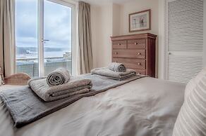 Captains Walk - 4 Bedroom Apartment - Saundersfoot