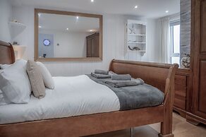 Captains Walk - 4 Bedroom Apartment - Saundersfoot