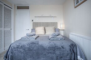 Captains Walk - 4 Bedroom Apartment - Saundersfoot