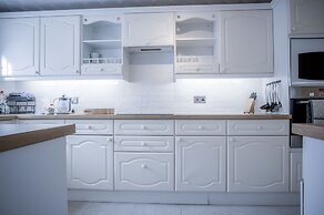 Captains Walk - 4 Bedroom Apartment - Saundersfoot