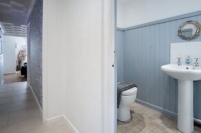 Captains Walk - 4 Bedroom Apartment - Saundersfoot