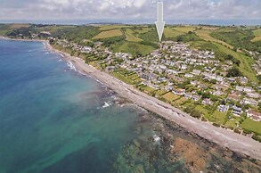 Stunning Compact Apartment Just Outside Looe