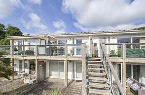 Stunning Compact Apartment Just Outside Looe