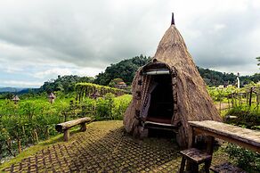 Maha Gangga Valley by ecommerceloka