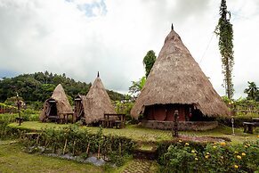 Maha Gangga Valley by ecommerceloka