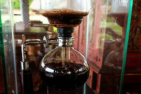 Maha Gangga Valley by ecommerceloka