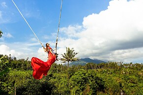 Maha Gangga Valley by ecommerceloka