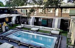 East Dallas Paradise Getaway