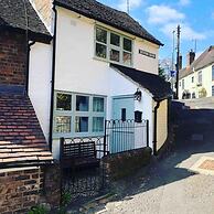 Charming 1-bed Cottage Located in Ironbridge