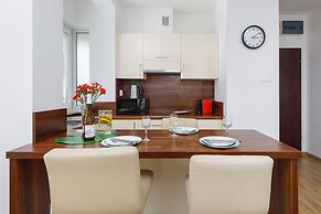 Atrium Studio Sarbinowo by Renters