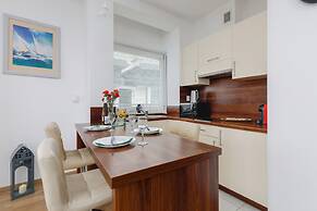 Atrium Studio Sarbinowo by Renters