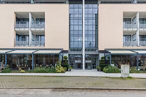 Atrium Studio Sarbinowo by Renters