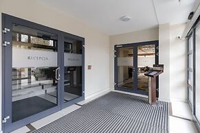 Atrium Studio Sarbinowo by Renters