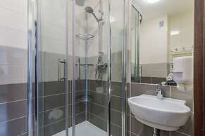 Atrium Studio Sarbinowo by Renters