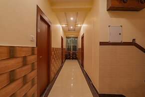 Fabhotel Shree Galaxy