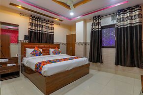 Fabhotel Shree Galaxy